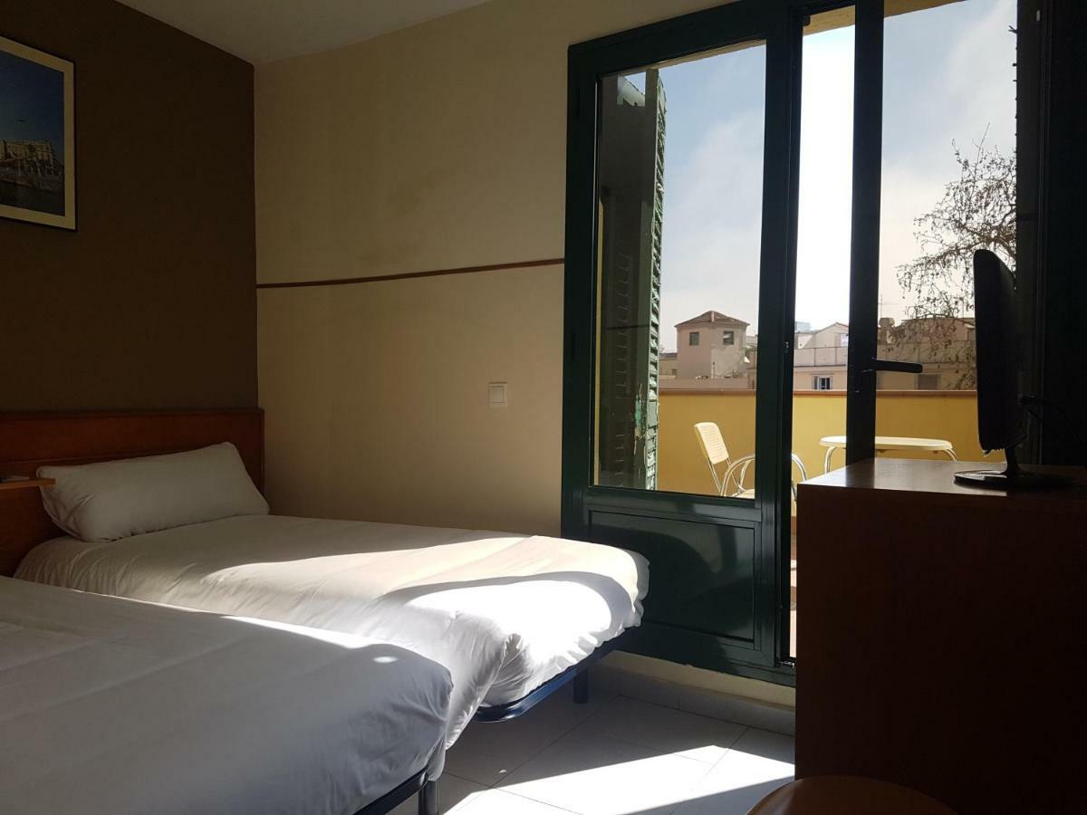 El Jardi Hotel Барселона Екстериор снимка