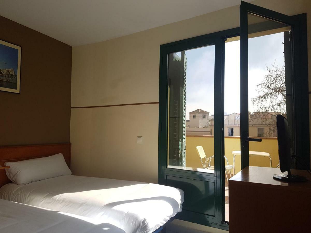El Jardi Hotel Барселона Екстериор снимка